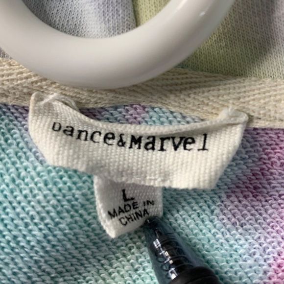 Dance & Marvel Sweatshirt Hoodie Tie Dye Large Women 2587 Vici GUC Pullover - Picture 8 of 9